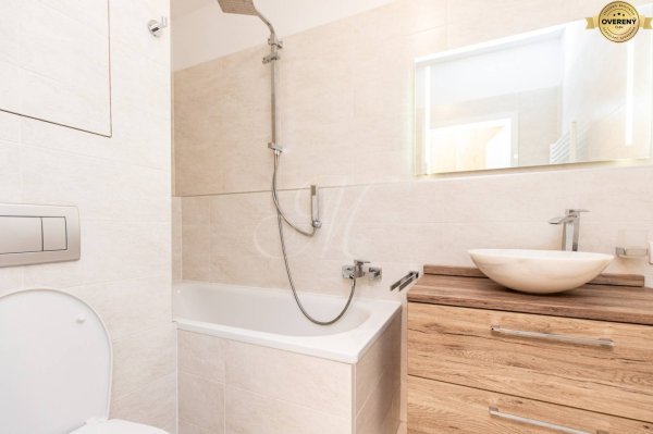 Zariadená garsónka s kobkou v centre mesta – pet-friendly, PAAS, Jelenia ulica, Staré Mesto