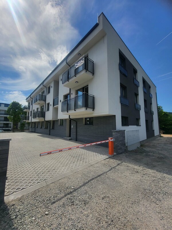 NOVOSTAVBA - Šírava House Apartmán - 3-izbový byt s balkónom