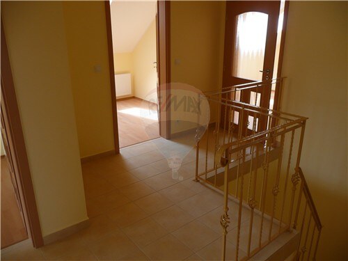 PRENÁJOM 5 izbový rodinný dom, Galanta — foto 8