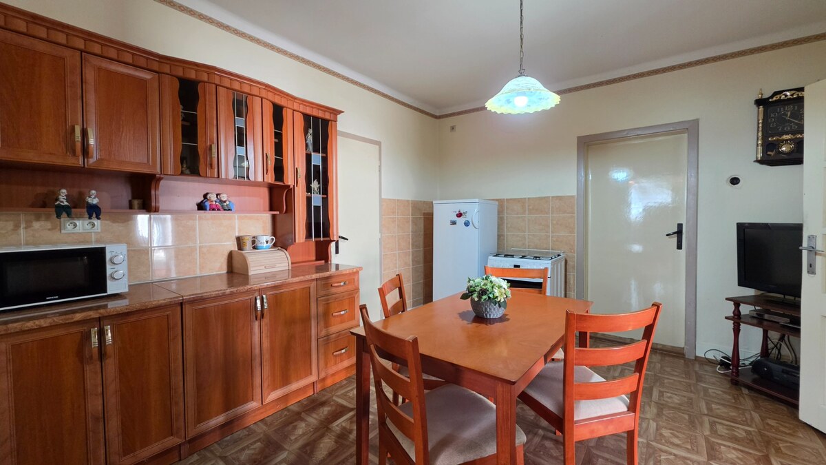 Nehnuteľnosť s potenciálom, RD s 18,71á pozemkom, na predaj Mostová — foto 6