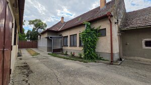Nehnuteľnosť s potenciálom, RD s 18,71á pozemkom, na predaj Mostová — foto 2