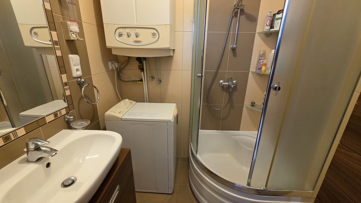 Zariadený 2 izb. Byt, garáž na prenájom, Galanta, Krásna — foto 7