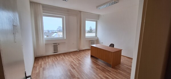 Kancelária, kanc. priestor na prenájom, Galanta centrum
