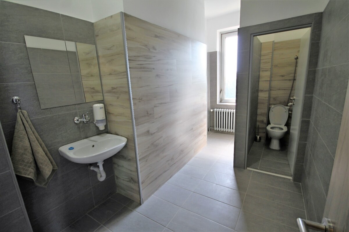 Prenájom kancelárske priestory 100m2, Galanta — foto 9