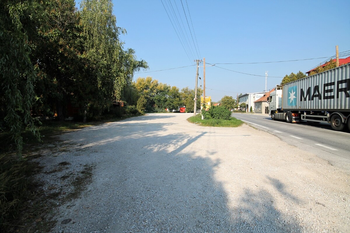 Pozemok pri hl. ceste, rieky, veľké P, pri Galante, 22 á — foto 6
