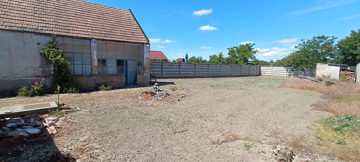 Pozemok Vás osloví! Oplotený pozemok so starým domom, predaj, Mostová — foto 4