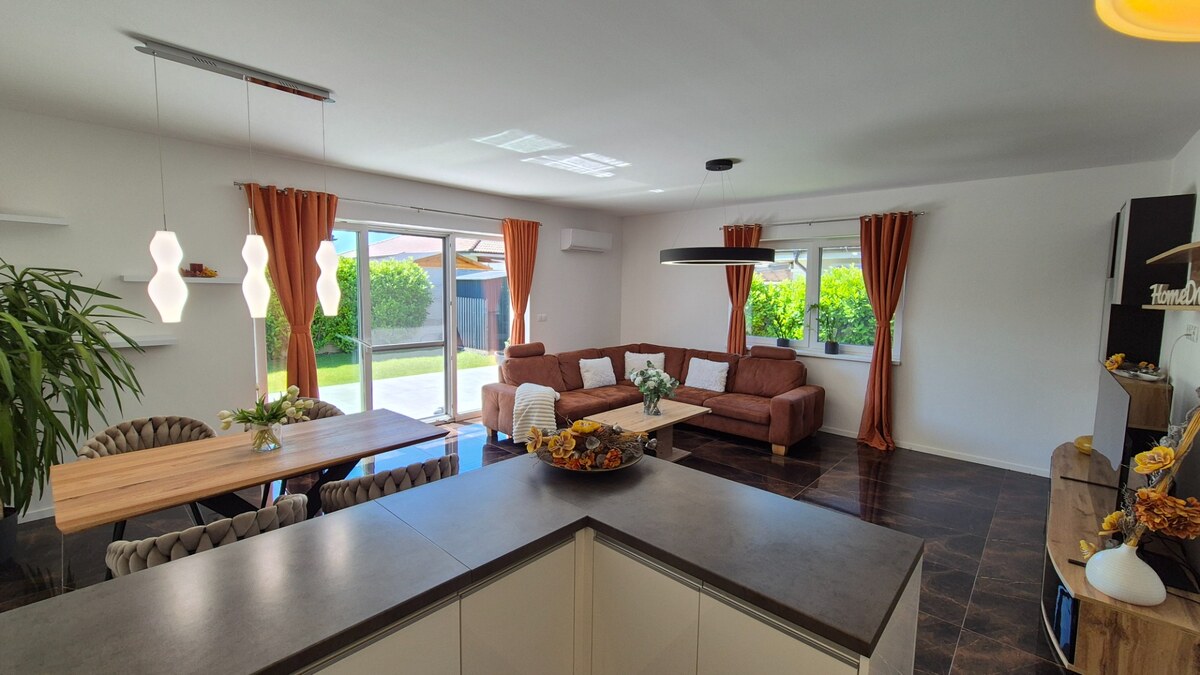 Vysnívaný domov? 4i. rodinný dom, 135,14 m²,Galanta, Mládežnícka štvrť — foto 5