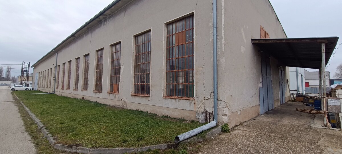 Skladový , výrobný priestor na prenájom  1038m2, Galanta — foto 7
