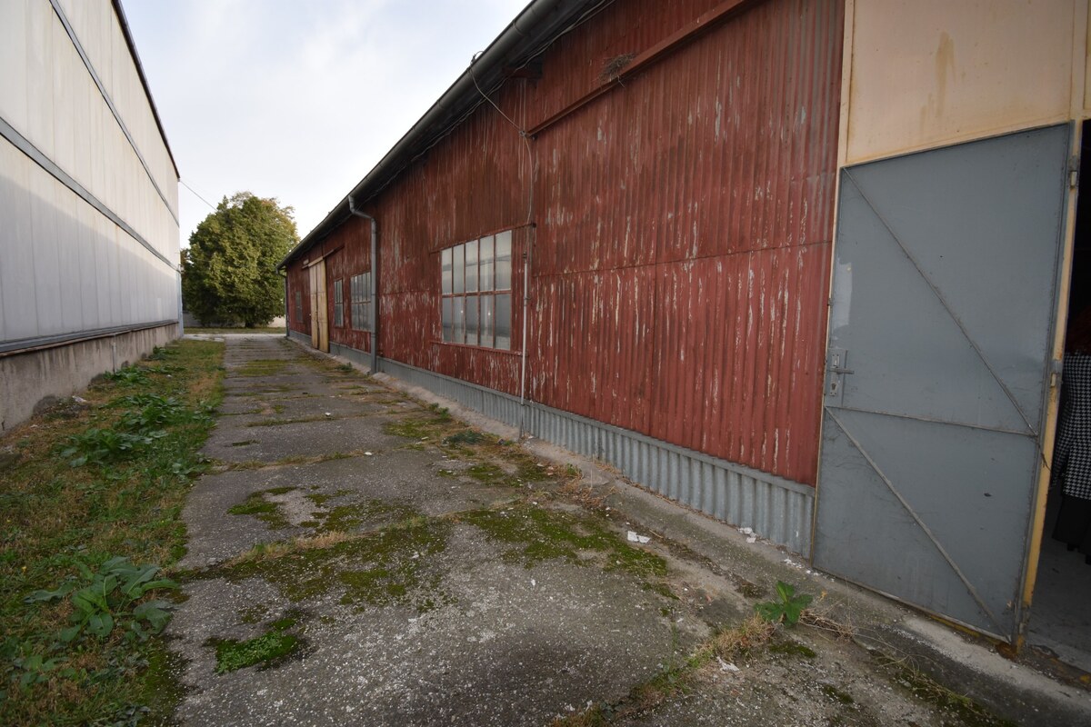 Prenájom plechový sklad, priemyselná zóna, 3000m2, Galanta — foto 2