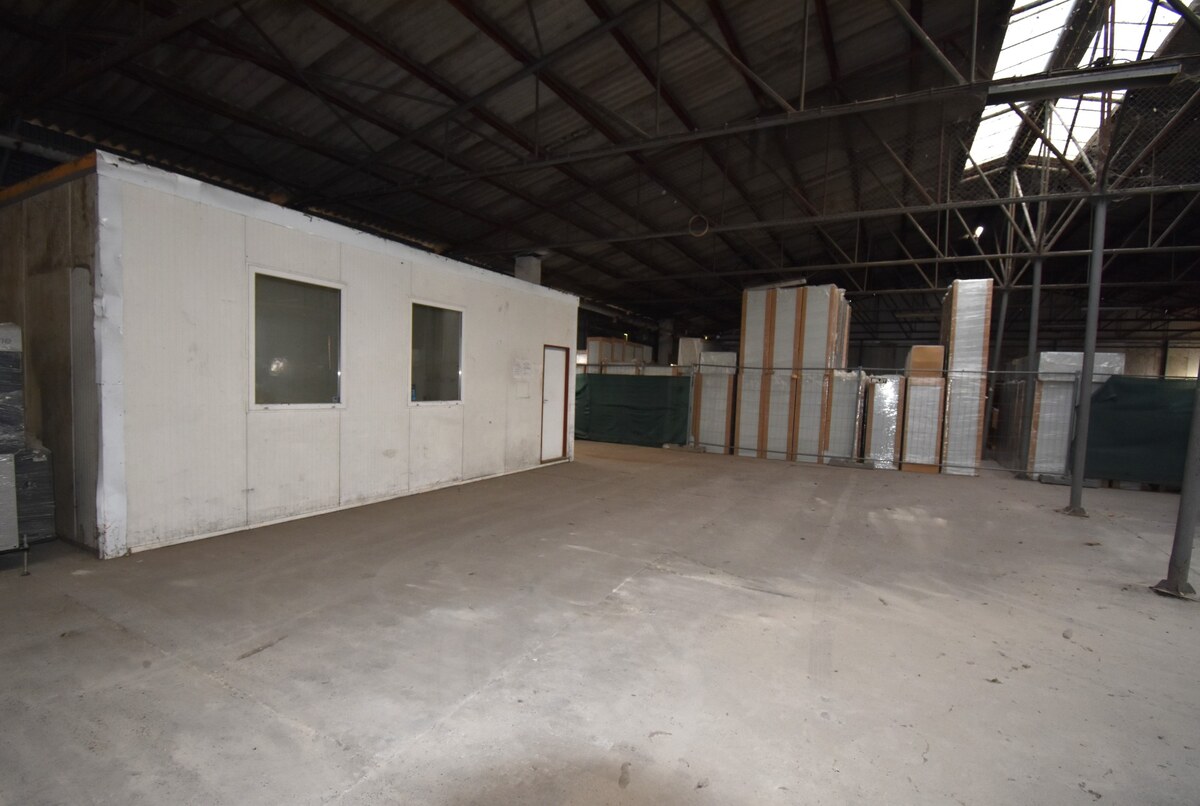 Prenájom plechový sklad, priemyselná zóna, 3000m2, Galanta — foto 6