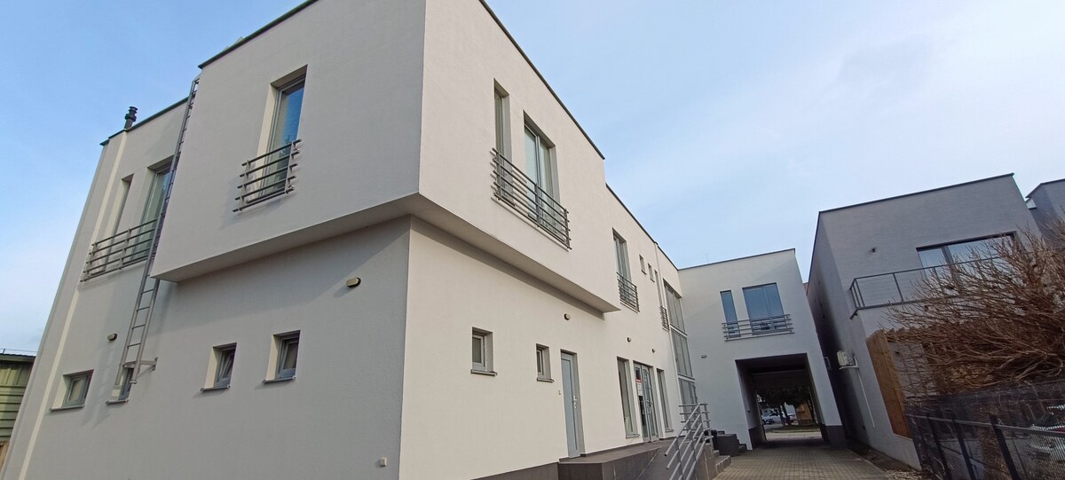 Reprezentačný  nájom, 21,43 m²,  Galanta, centrum — foto 3