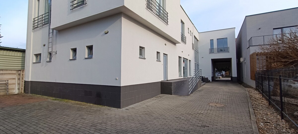 Reprezentačný  nájom, 16,63 m²,  Galanta, centrum — foto 2