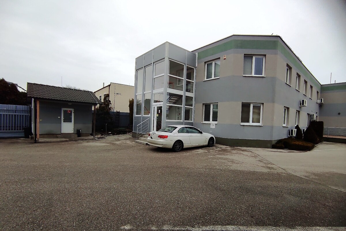 Komerčná budova, /admin., skladový a prev. areál/ predaj, Galanta — foto 3