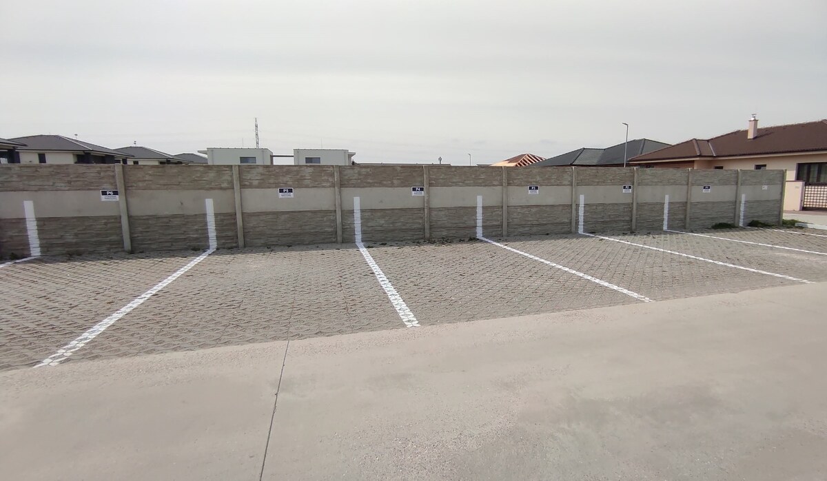 MIMORIADNA AKCIA ! Parkovacie státie na prenájom, Galanta — foto 2