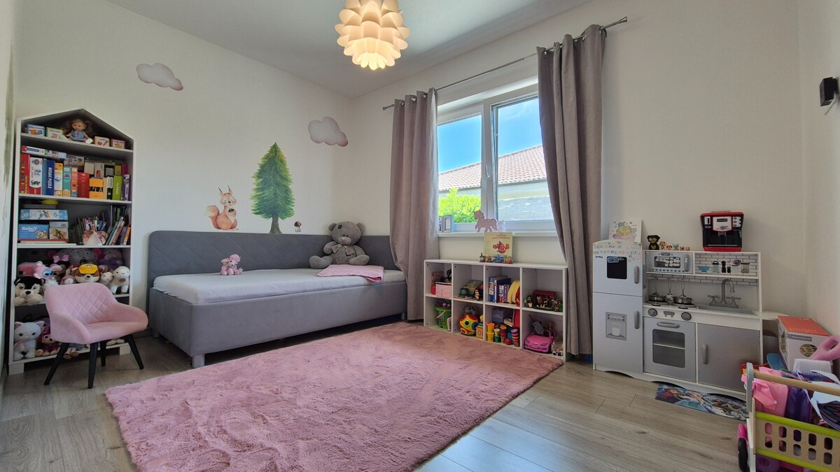 Vysnívaný domov? 4i. rodinný dom, Galanta, Mládežnícka štvrť — foto 8
