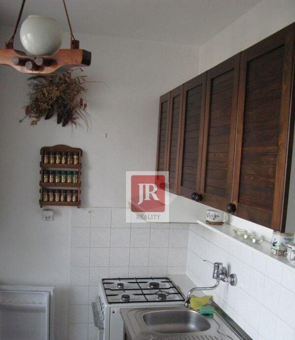 1 izb zariadený byt lodžia, Hájik