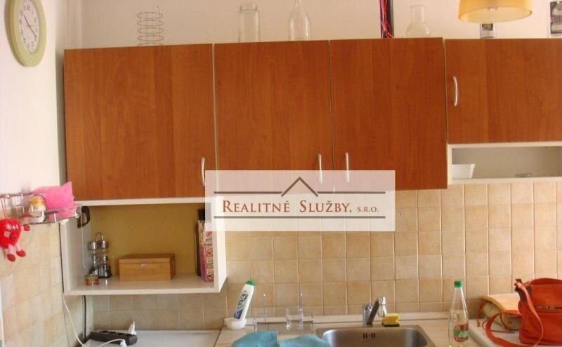 32m2) Staré mesto - 1-izbový byt s balkónom na Svätoplukovej — foto 2