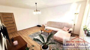 PREDAJ - Kompletne prerobeného 3 izbového bytu s loggiou na ulici Vodnej v Komárne  — foto 12