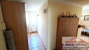 EXKLUZÍVNY PREDAJ - Kompletne prerobený 2 izbový byt v Komárne  — foto 9