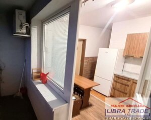 EXKLUZÍVNY PREDAJ - Čiastočne prerobený 3 izbový byt s loggiou na Českej ul. v Komárne VII. sídlisko DOHODA MOŽNÁ!  — foto 5