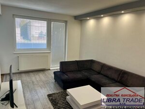 Prenájom - 2-izb.zariadený byt s balkónom v meste Šurany. — foto 2