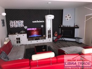Predaj - 8 izbový rodinný dom pre viacčlennú rodinu vhodný aj pre podnikanie v Komárne — foto 30