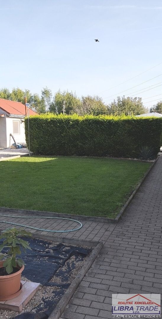 Stavebný pozemok na predaj v Nových Zámkoch. — foto 2