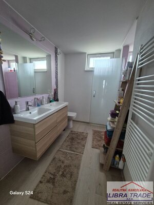 /Exkluzívne iba u Nás/Predaj 7-izb.RD po kompletnej rekonštrukcii v Šuranoch. — foto 14