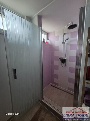 /Exkluzívne iba u Nás/Predaj 7-izb.RD po kompletnej rekonštrukcii v Šuranoch. — foto 18