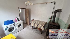 EXKLUZÍVNY PREDAJ - Kompletne prerobený 3 izbový rodinný dom vo Veľkom Ostrove  — foto 19