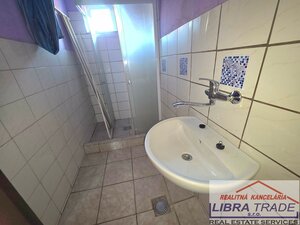 Ponúkame na predaj rodinný dom s pekným pozemkom v obci Nána. — foto 11
