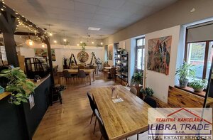 PREDAJ - Objekt vhodný na podnikanie, kanceláriu, obchod, kaviareň, reštauráciu v centre Komárna ZNÍŽENÁ CENA! — foto 2