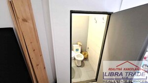 PREDAJ - Objekt vhodný na podnikanie, kanceláriu, obchod, kaviareň, reštauráciu v centre Komárna ZNÍŽENÁ CENA! — foto 10