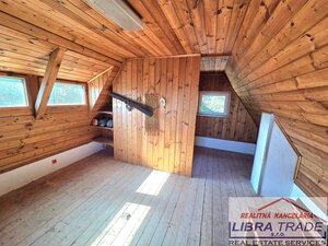 Ponúkame na predaj chatu s pekným pozemkom a krásnym výhľadom pri Štúrove. — foto 2