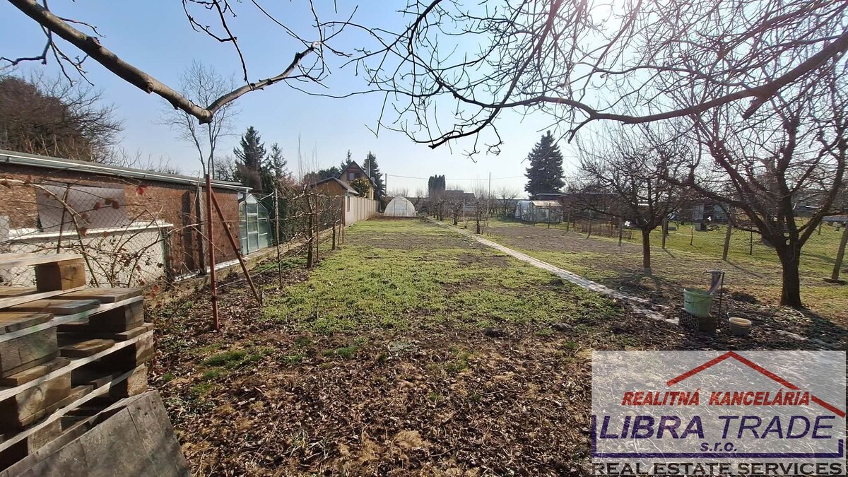 PREDAJ - ZÁHRADA HNEĎ PRI DUNAJI NA ALŽBETINOM OSTROVE V KOMÁRNE  — foto 7