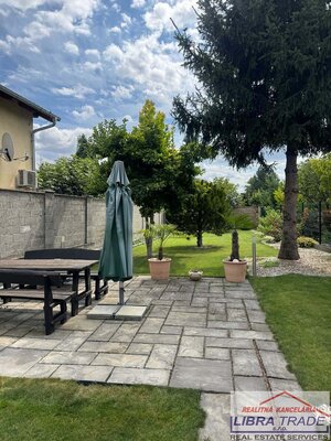 PREDAJ - záhrada s murovanou chatou s výhľadom na Dunaj na Alžbetinom ostrove v Komárne  — foto 2