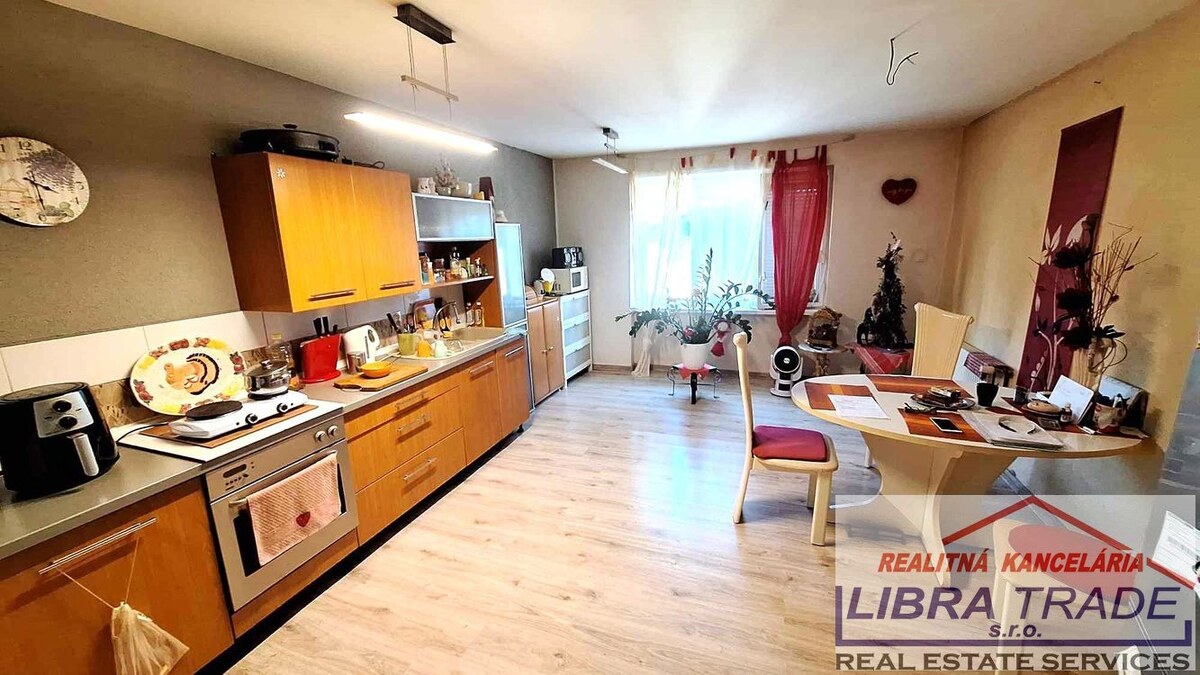 EXKLUZIÍVNY PREDAJ/VÝMENA - veľký 2 izbový rodinný dom po kompletnej rekonštrukcií v Zlatnej na Ostrove — foto 4