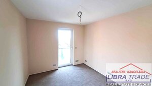PREDAJ - veľký 4 izbový byt s vlastným kúrením s 2 terasami v centre Komárna DOHODA MOŽNÁ! — foto 15