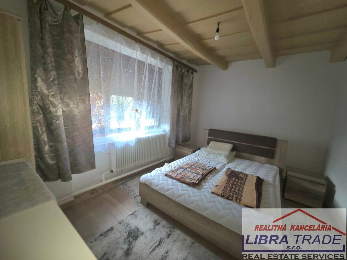 Rodinný dom s krásnym pozemkom v blízkosti mŕtveho ramena Ipľa v obci Pastovce.  — foto 4