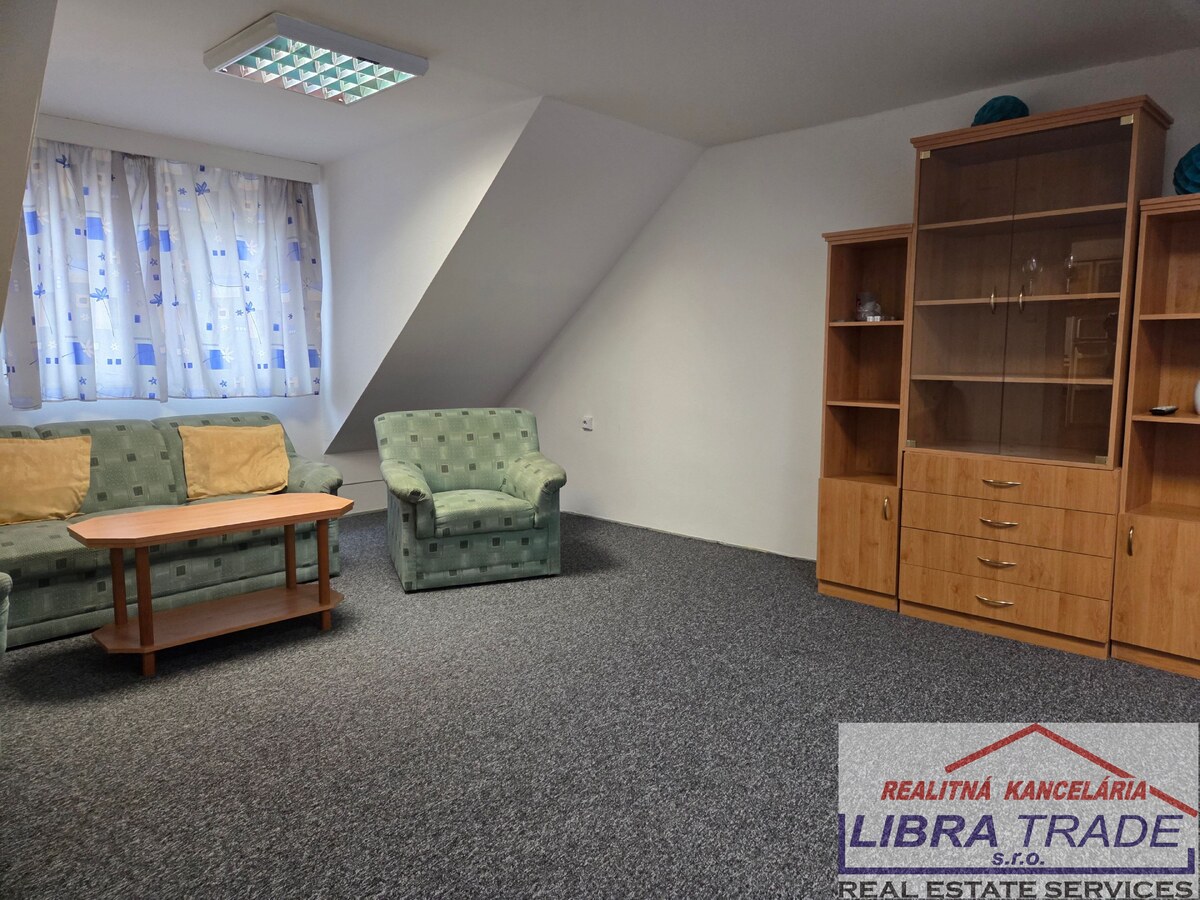 Radová zástavba na podnikateľské účely na predaj v Nových Zámkoch. — foto 9