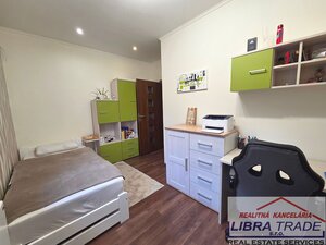 Exkluzívny rodinný dom  na predaj v Nových Zámkoch. — foto 10