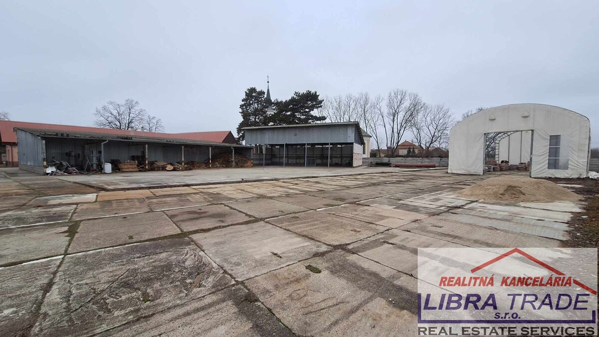 PREDAJ - PRIEMYSELNÉHO AREÁLU V KOMÁRNE ČASŤ NOVÁ STRÁŽ  DOHODA MOŽNÁ! — foto 3