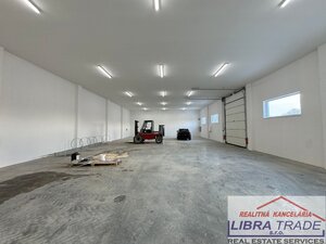 PRENÁJOM - skladový priestor s kanceláriami v murovanej hale s možnosťou nakládky kamiónov v Komárne  — foto 5