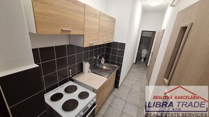 PRENÁJOM - Kancelárske priestory na Leteckom poli v Komárne  — foto 6