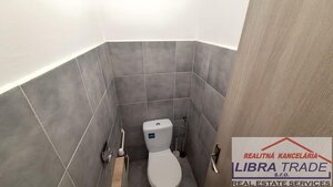 PRENÁJOM - Kancelárske priestory na Leteckom poli v Komárne  — foto 10