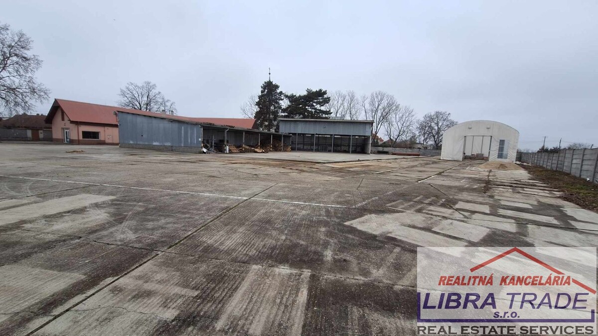 NA PRENÁJOM VÁM PONÚKAM PRIEMYSELNÝ AREÁL S ADMINISTRATÍVNOU BUDOVOU, SKLADOVÝMI PRIESTORMI — foto 4