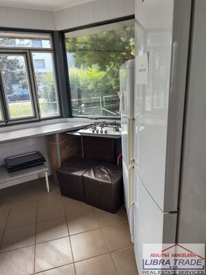 Na Predaj stánok - Bufet v Nových Zámkoch v blízkosti križovatky ul. SNP a M.R.Štefánika — foto 3