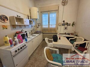 ŠTÚROVO - rodinný dom v centre mesta Štúrova vhodný aj na podnikanie. — foto 6