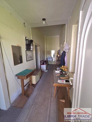 ŠTÚROVO - rodinný dom v centre mesta Štúrova vhodný aj na podnikanie. — foto 9