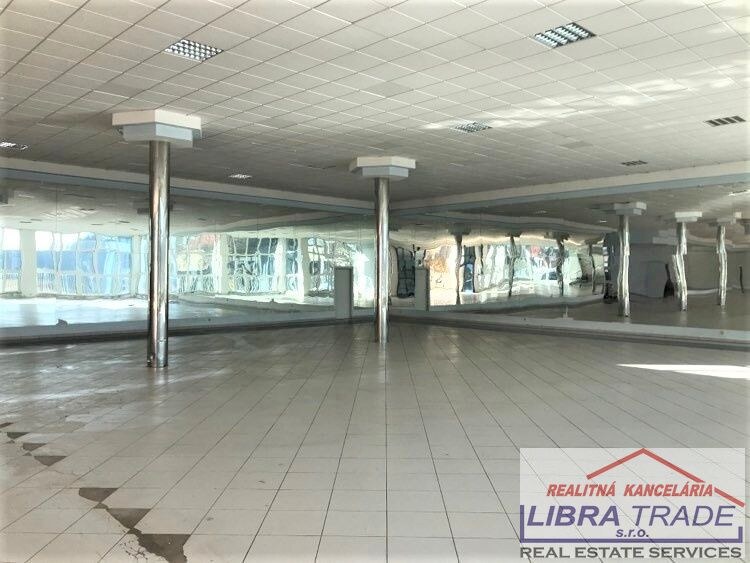 PRENÁJOM - skladových - výrobných - obchodných logistických priestorov vhodné na skladovanie v Hurbanove — foto 7